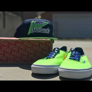 Green Blue Vans w/ Seahawks SnapBack 11.5M